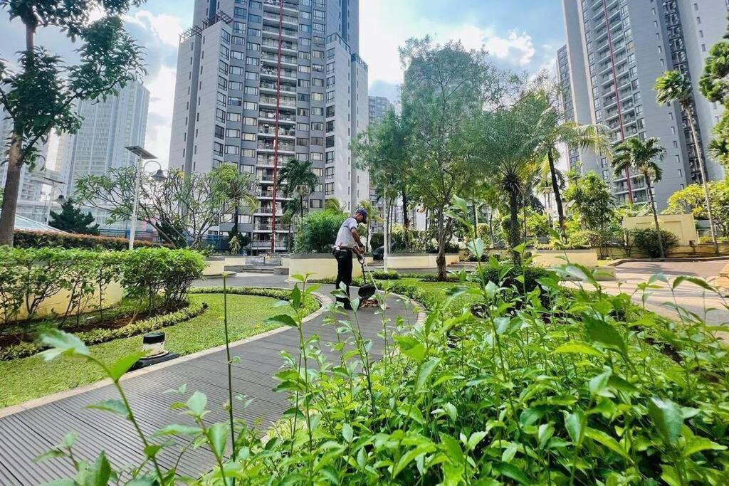 Wonderful Escape South * Jakarta